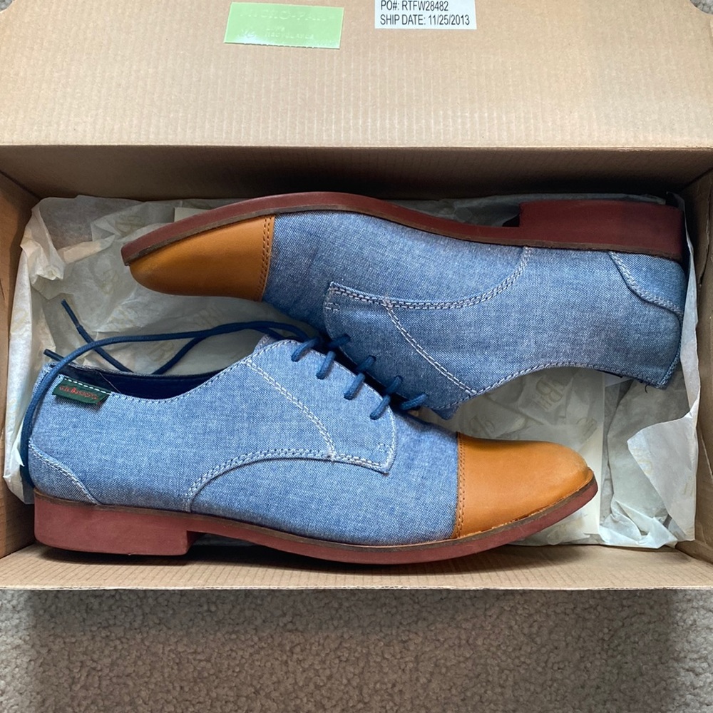MOVING SALE. BASS LINEN/LEATHER OXFORD/SADDLE SHOES.
